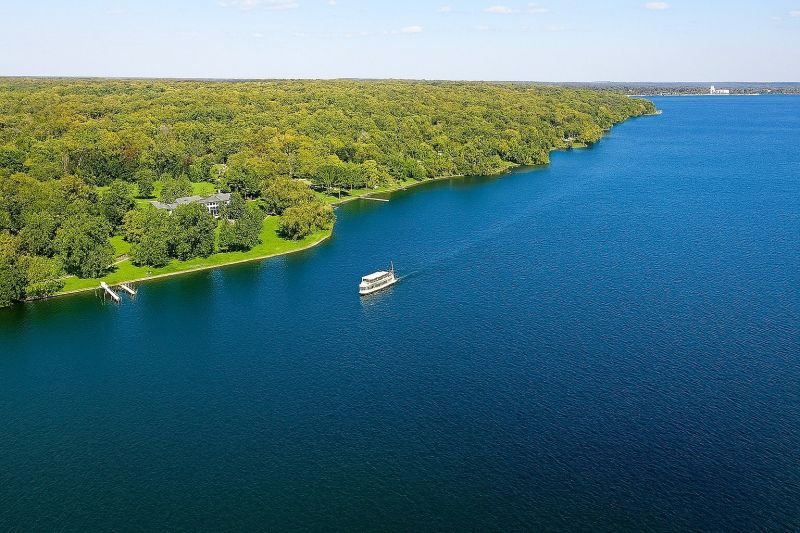Local Carpet Installation in Lake Geneva, WI