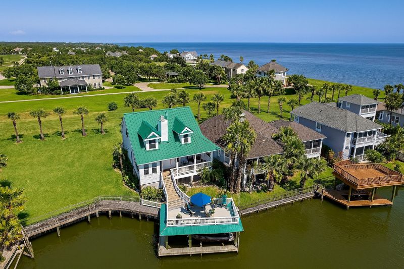 Local Carpet Service in Dickinson, TX