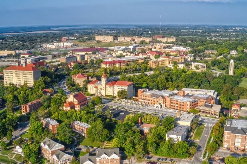 Local Carpet Service in Lawrence, KS